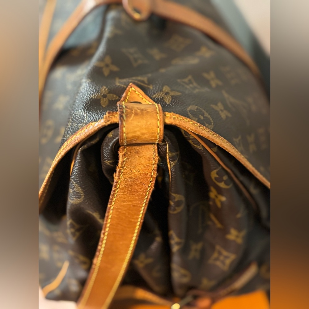 Louis Vuitton Saumur 35 Monogram Canvas Bag w/COA, Box & Dust Bag - Picture 9 of 16